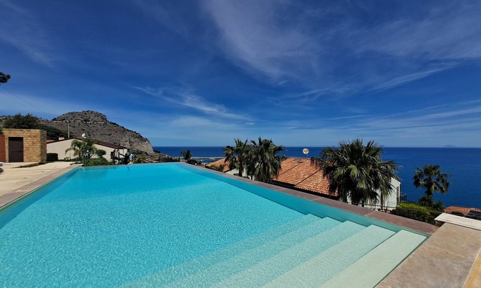 Cefalu Apartment | Magarà Apartment by Casa in mente