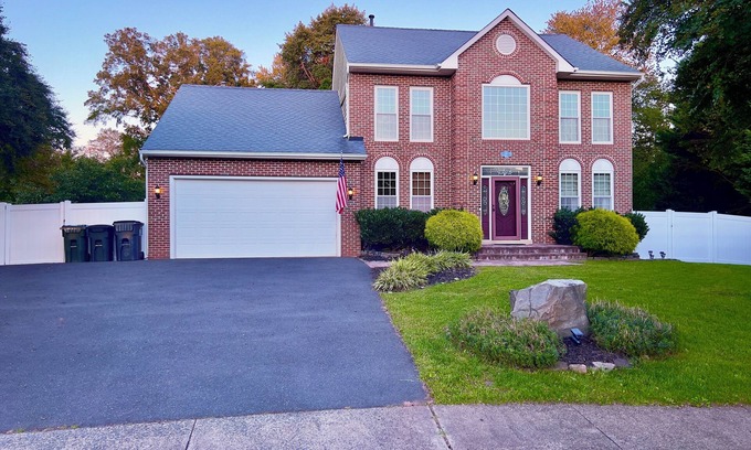 Manassas Villa | Magic Hide Aways