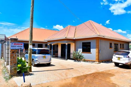 Entebbe House | magik guest house