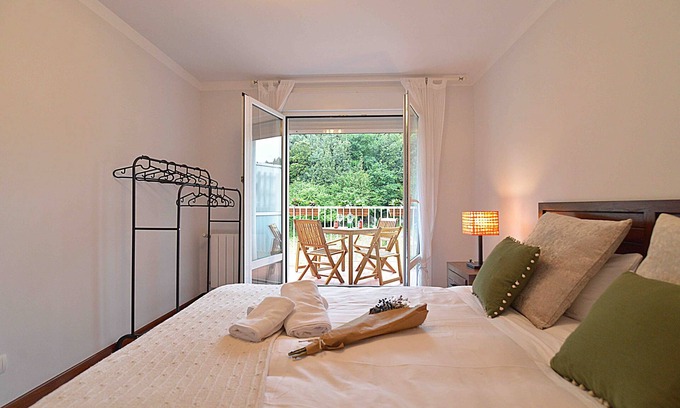 Arce Apartment | Magnífico Dúplex con Piscina y con Garaje by Just Room