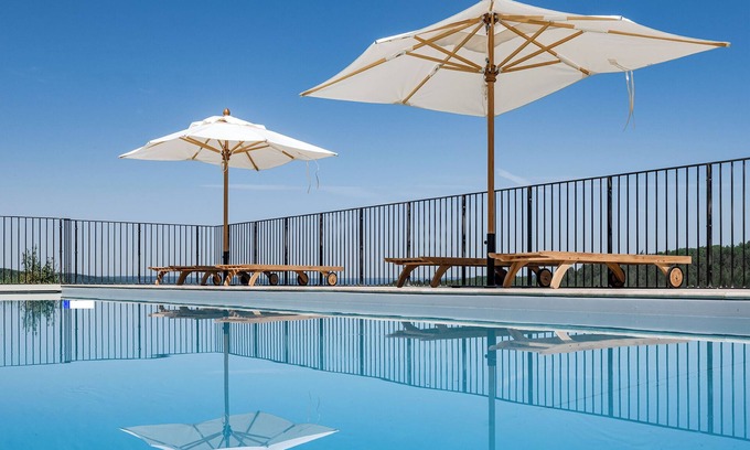 Saint-Germain-de-Belves House | Magnificent renovated farmhouse in the heart of the Dordogne