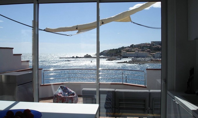 Banyuls-sur-Mer Condo | Magnificent Duplex with terrace and garage, breathtaking sea and mountain views