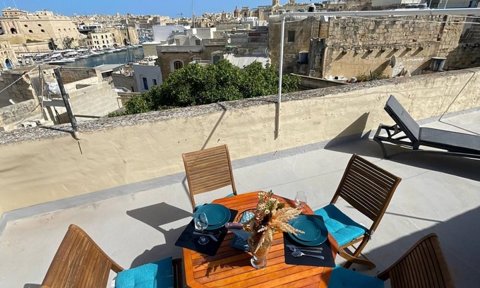 Cospicua Apartment | Magnificent Sea View Penthouse Cospicua, Cospicua, Malta