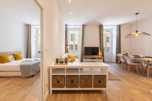 Quartier du Port Apartment | Magnifique 2P avec vue sur le port de Nice