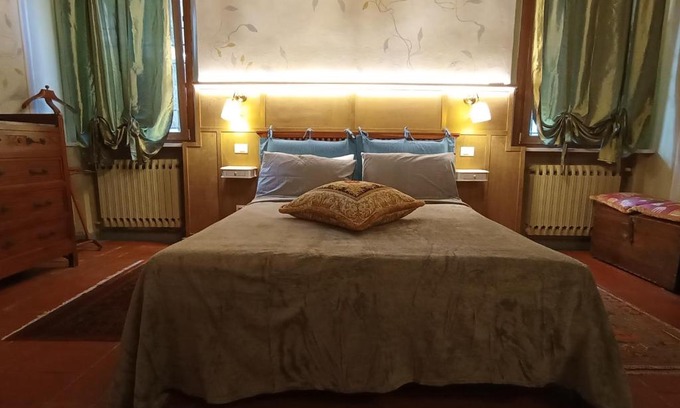 Ferrara Historic Centre Apartment | Magnolia Garden