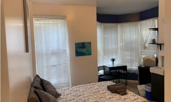 Jersey City Hotel | Magnolia House near New York City