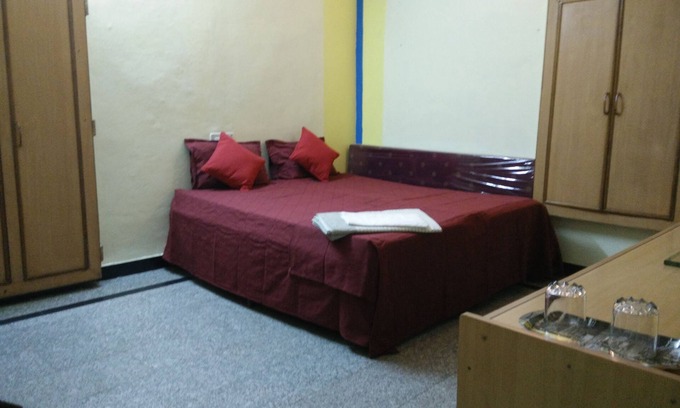 New Delhi Bed & Breakfast | Maheshwari Residency