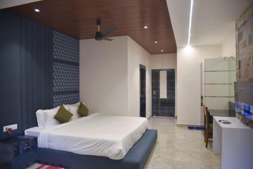 Lalbagh Resort | MAHFIL-e-MOTIJHEEL, MOTIJHEEL PARK AND RESORT