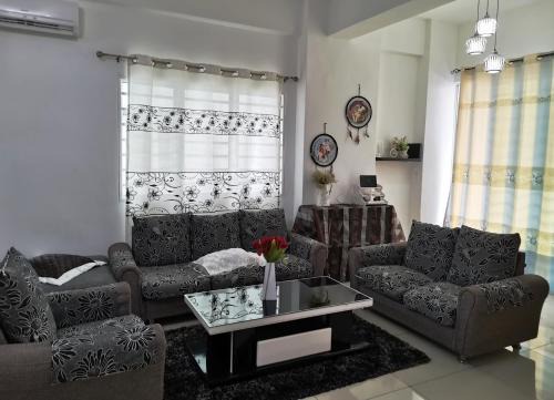 Bandar Mahkota Cheras Apartment | Mahkota Cheras Unique Condo 1-14 pax near MRT- KL