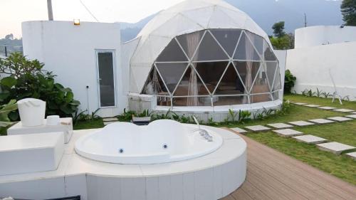 Ngamprah Cabin | Mahkota Sangkuriang Bandung