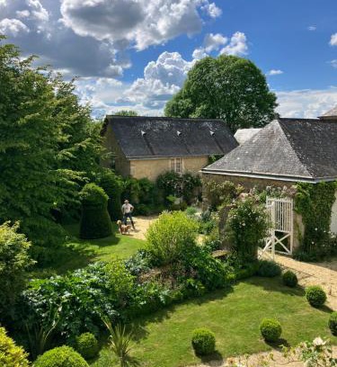 Saint-Christophe-en-Champagne Villa | Maison de vacances avec piscine chauffée, jacuzzi et jardin privé - proche circuit des 24h du Mans