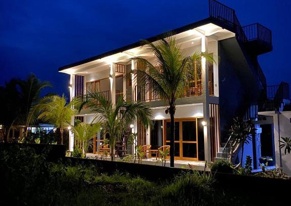 Mendoyo House | MAIMALU BEACH VIEW
