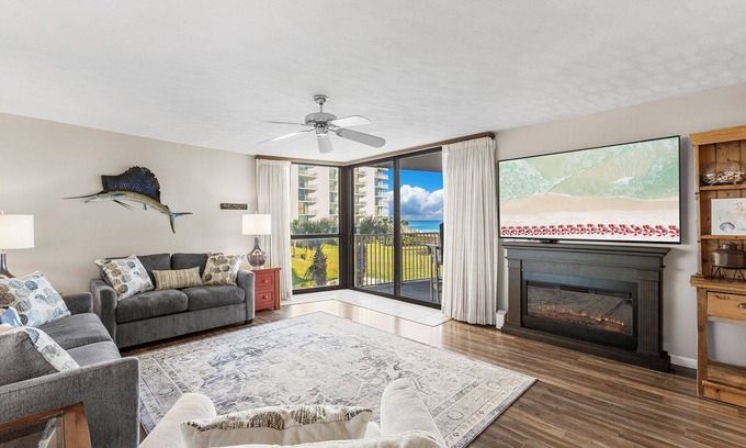 Miramar Beach Condo | Mainsail 215 - Beachfront, Heated Pool, Hot Tub, Tennis, Free Beach Service!
