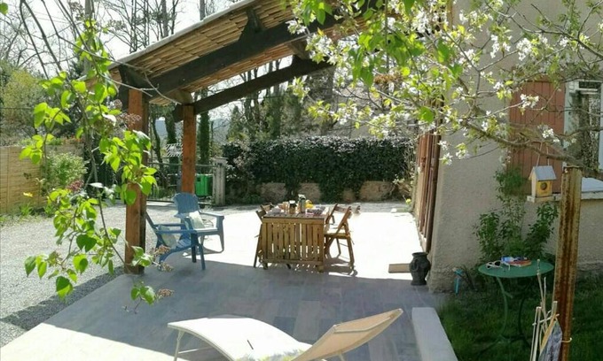 Digne-les-Bains House | Maison 3 étoiles avec jardin pour familles, sportifs, curistes.