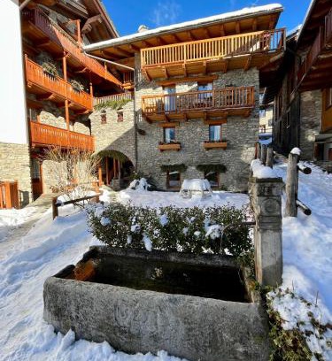 La Salle Apartment | Maison Arcade