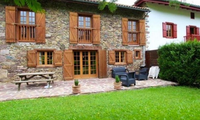 Saint-Etienne-de-Baigorry House | Maison charmante a Saint Etienne de Baigorry avec spa