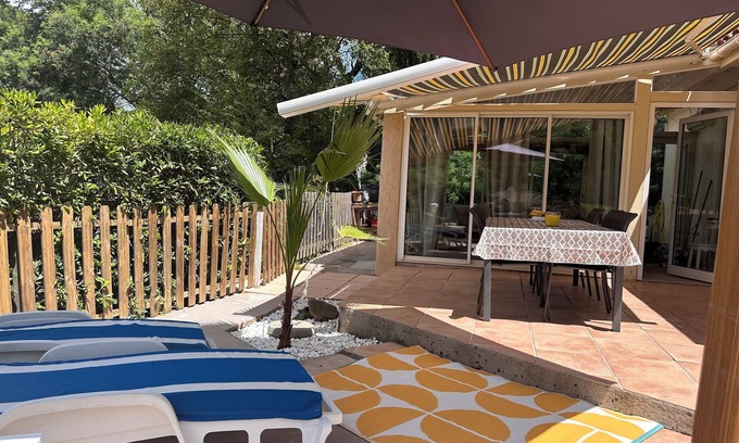 Gassin House | Maison Climatisée Dans un Parc Arboré Avec Piscine Entre Gassin et Saint-tropez