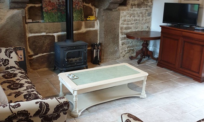 Tinchebray-Bocage Cottage | Maison d'oiseau, 204 Poulhaye, Frenes