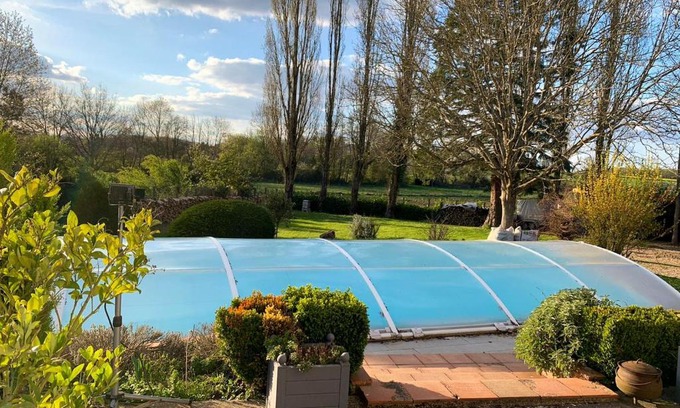 Touquin House | Maison d'une chambre avec piscine partagee jardin clos et wifi a Touquin