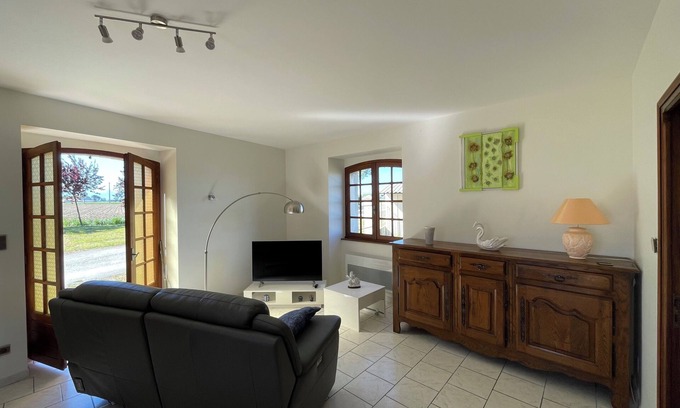 Vic-en-Bigorre House | Maison de Campagne Avec vue sur la Chaîne des Pyrénées