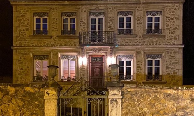 Saint-Pierre-de-Boeuf Villa | Maison de maître de grande capacité