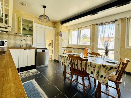 La Chaume House | Maison de vacances au calme quartier de la Chaume 5 pers