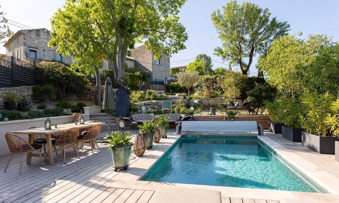 Sagries House | Maison DE Village Entierement Renovee Avec Piscine