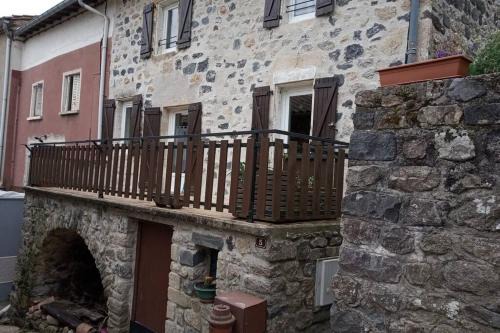 Pont-de-Labeaume House | Maison en pierres au cœur d'un village Ardéchois