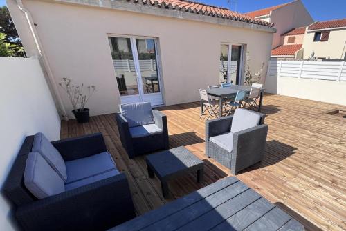 La Chaume House | Maison familiale et chaleureuse à la chaume av 2 chambres, terrasse, wifi