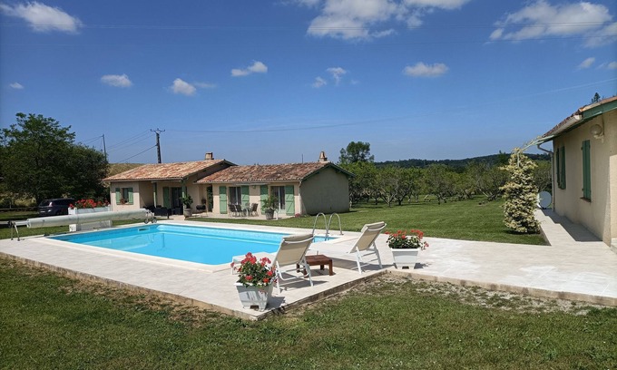 Saint-Antonin Noble Val Bed & Breakfast | Maison d une Chambre Pour 2 Personnes - Chambre D'hôtes