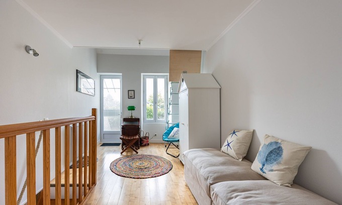 Saint-Regnobert-de-la-Cote-de-Nacre House | Maison L’Hippocampe - Moderne et Authentique