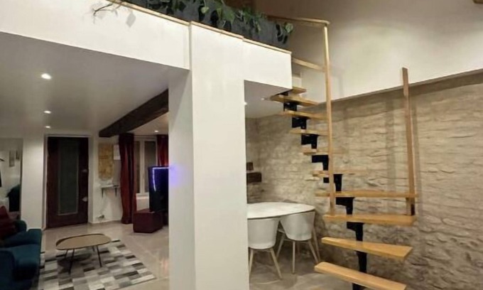 Gelannes House | Maison Loft - Spa-jacuzzi, Piscine, Jardin Privé