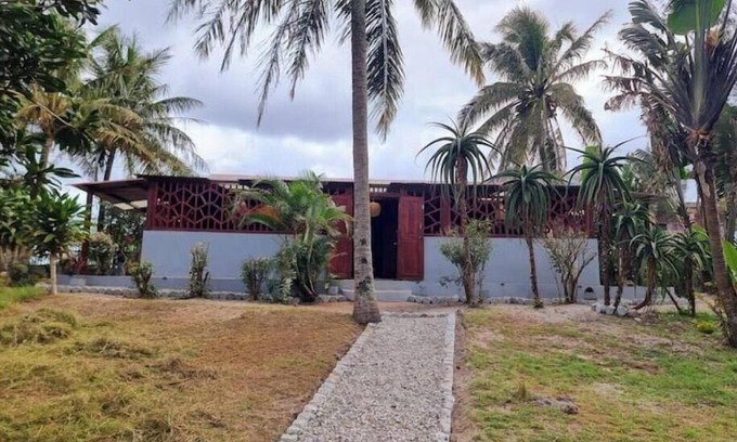 Taolagnaro Ski Chalet | Maison Meublée à Fort-dauphin, vue sur la Montagne en Arrivant