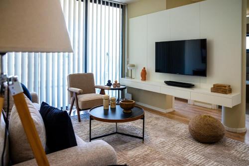 Egkomi Apartment | Maison Noire by Staycom