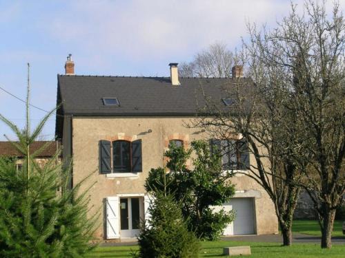 Urcay House | Maison rénovée près de la Forêt de Tronçais, grand jardin, cheminée, wifi, animaux acceptés - FR-1-489-128