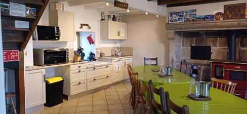 Bertignat House | Maison spacieuse à Bertignat avec jardin et espace jeux,