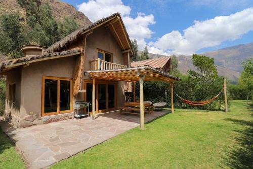 Calca House | Majestic 3BR House in Valle Sagrado