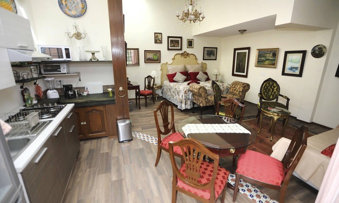Cholula Apartment | Majikal BnB Martinlandia (La Doña)