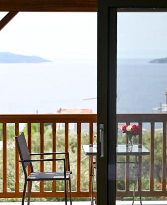 Skiathos Town Apartment | Makis Sea View Studios