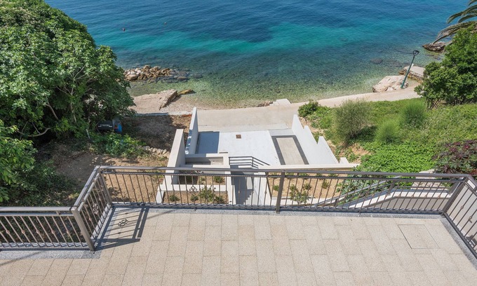 Zivogosce Apartment | Mala Duba Apartment Mladen A2