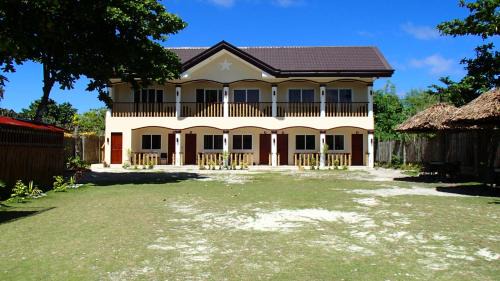 Daanbantayan Hotel | Malapascua Starlight Resort
