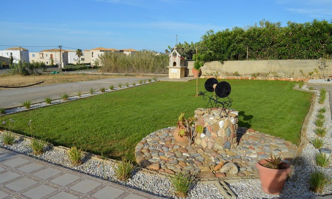 Pyrgos Psilonerou Apartment | Maleme Ocean Front Serenity 2