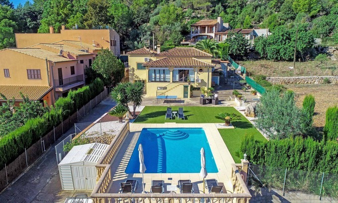 Mancor de la Vall House | Mancora - Pretty family home with pool