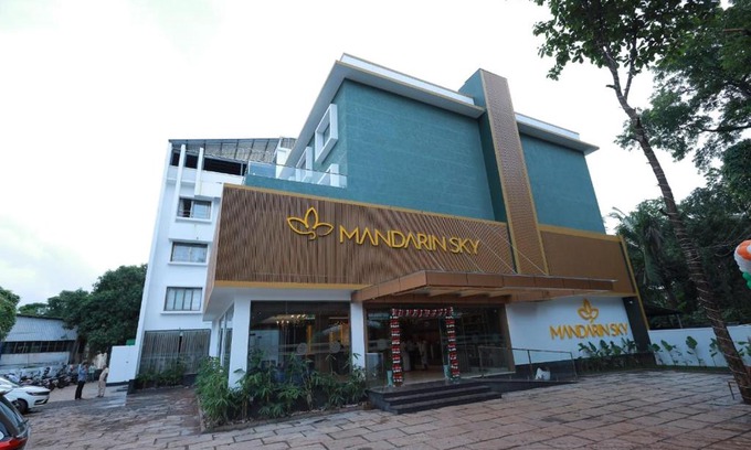 Thalassery Hotel | MANDARIN SKY