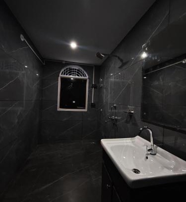 Bhatrojkhan Hotel | Mandeva Stays