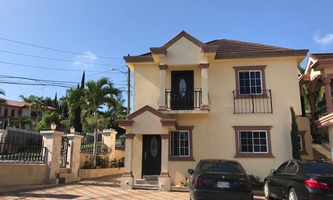 Mandeville Apartment | Mandeville luxury