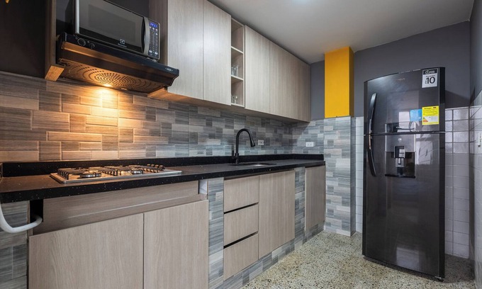 La Aguacatala Apartment | Manila Suite Jacuzzi AC nn