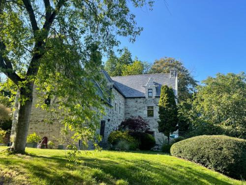 Minihy-Treguier Bed & Breakfast | Manoir medieval du XV ieme siècle