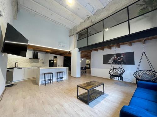 Passeig i Rodalia Apartment | Manresa industrial home