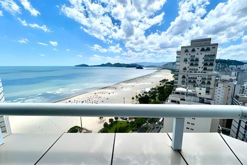 Boqueirao Apartment | Mar e Céu em Harmonia: A Melhor Vista Panorâmica